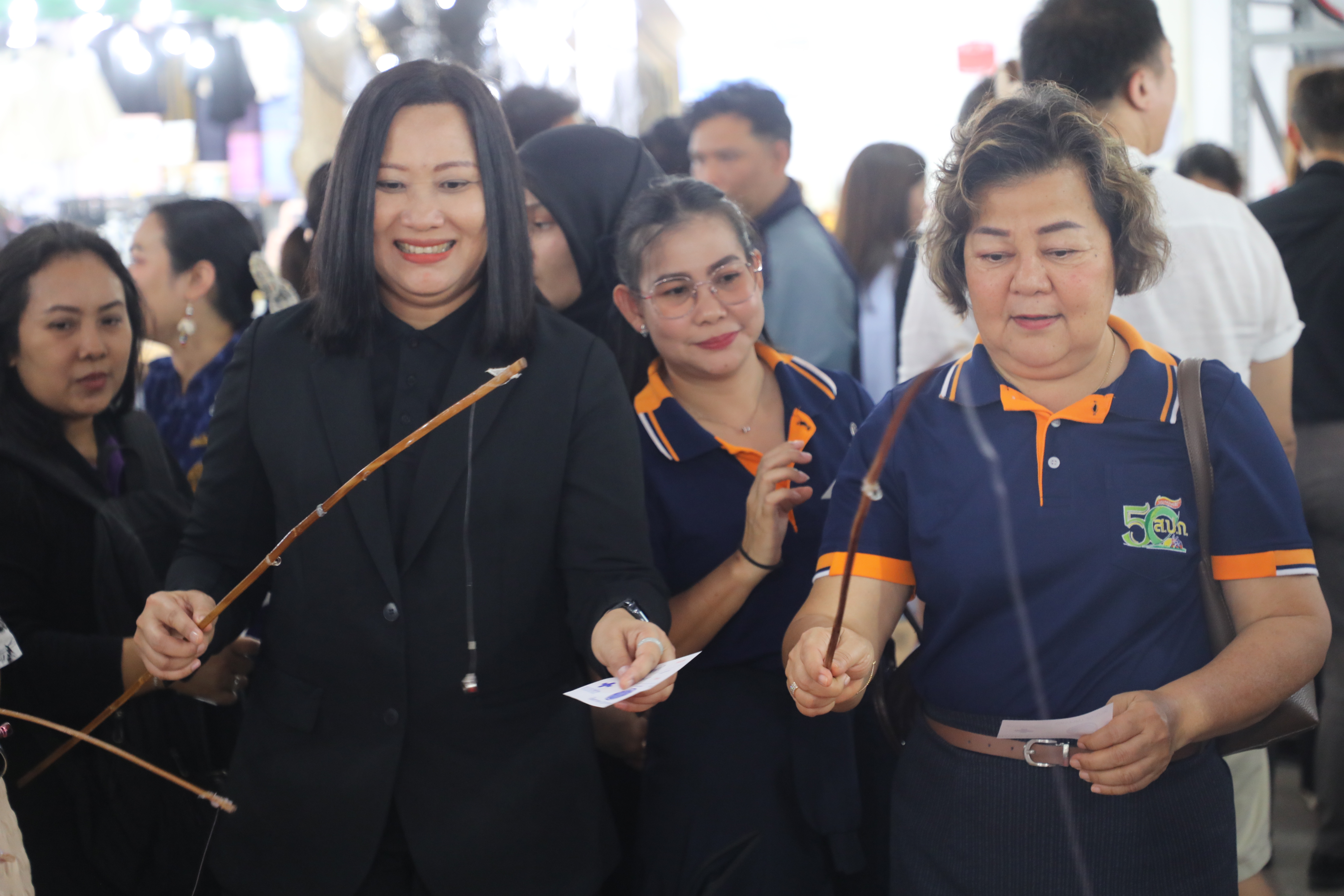 title - ส.ป.ก. ร่วมออกร้าน ภายในบูธกระทรวงเกษตรและสหกรณ์ งานกาชาด ประจำปี 2568